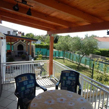 Apartman Duje Petrcane Esterno foto