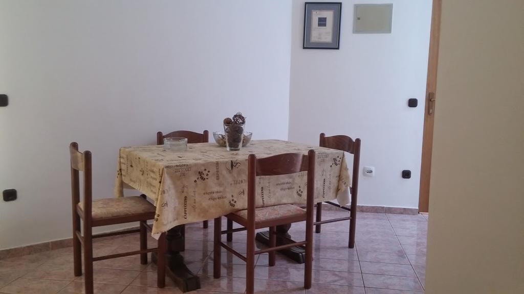 Apartman Duje Petrcane Esterno foto
