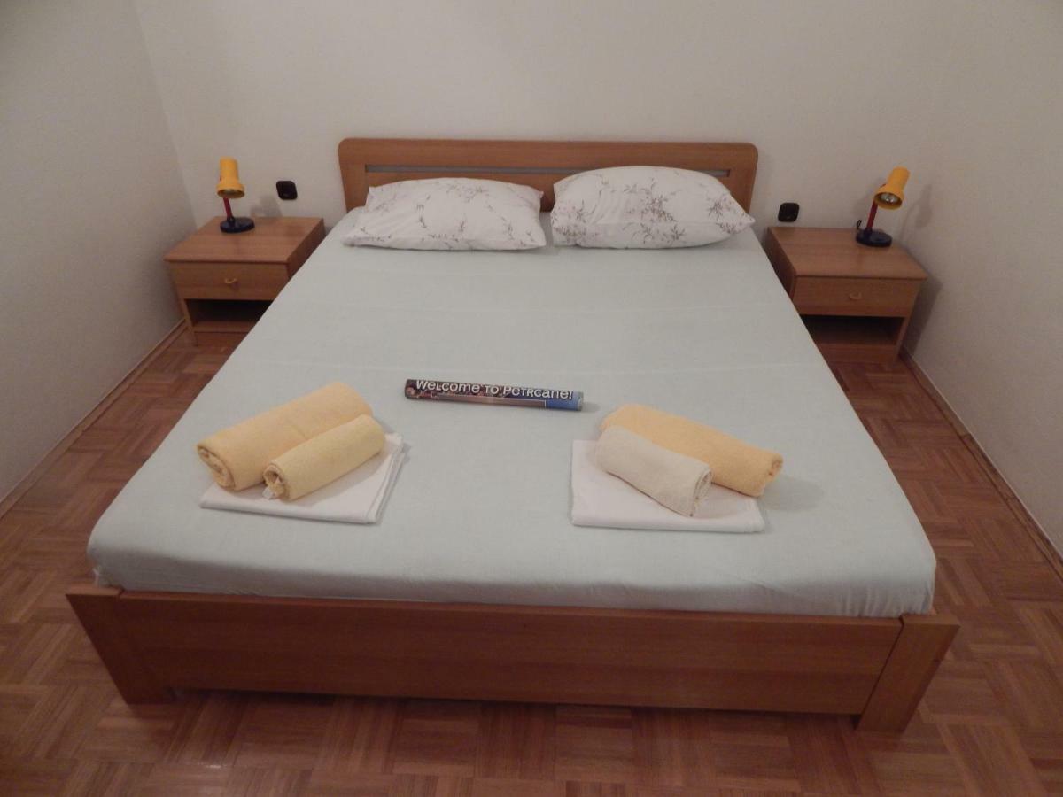 Apartman Duje Petrcane Esterno foto