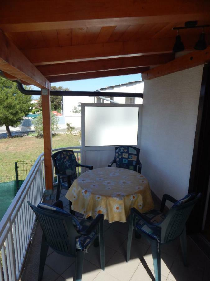 Apartman Duje Petrcane Esterno foto