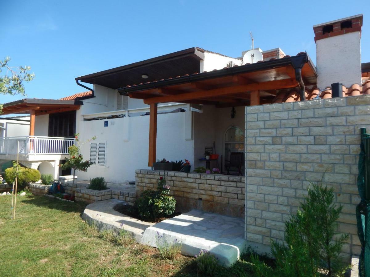 Apartman Duje Petrcane Esterno foto
