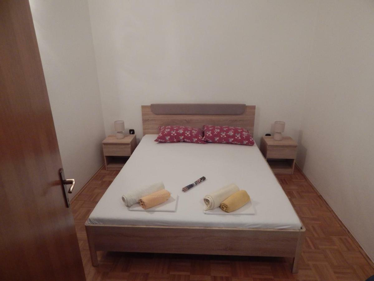 Apartman Duje Petrcane Esterno foto
