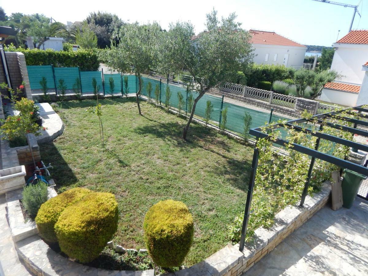 Apartman Duje Petrcane Esterno foto